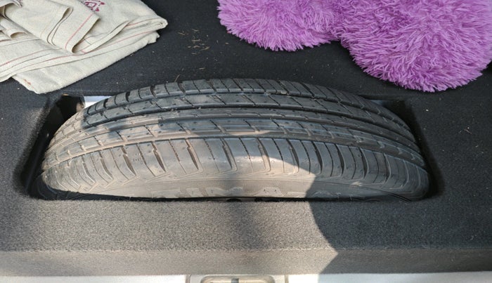 2021 Maruti New Wagon-R LXI CNG 1.0, Petrol, Manual, 61,249 km, tyre