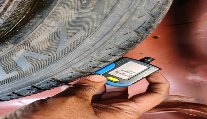 2015 Maruti Ciaz ZXI, Petrol, Manual, 58,207 km, tyre