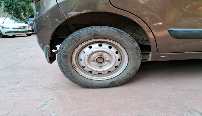 2010 Maruti Wagon R 1.0 LXI CNG, Petrol, Manual, 71,070 km, tyre