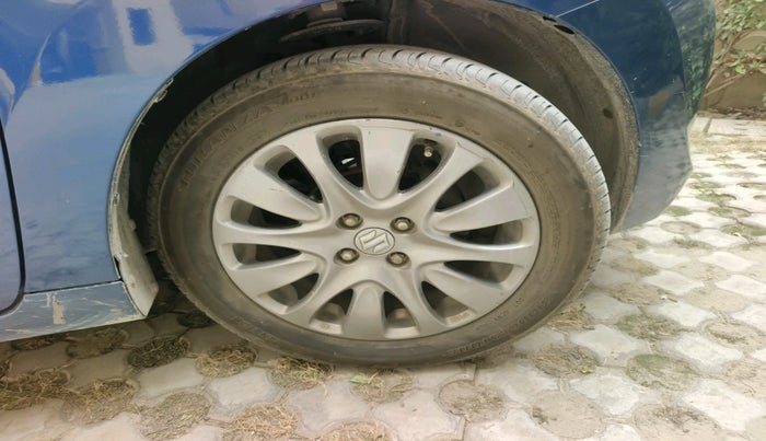 2016 Maruti Baleno ALPHA PETROL 1.2, Petrol, Manual, 99,766 km, tyre