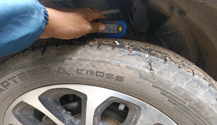 2023 Maruti Grand Vitara SIGMA SMART HYBRID, Petrol, Manual, 55,193 km, tyre