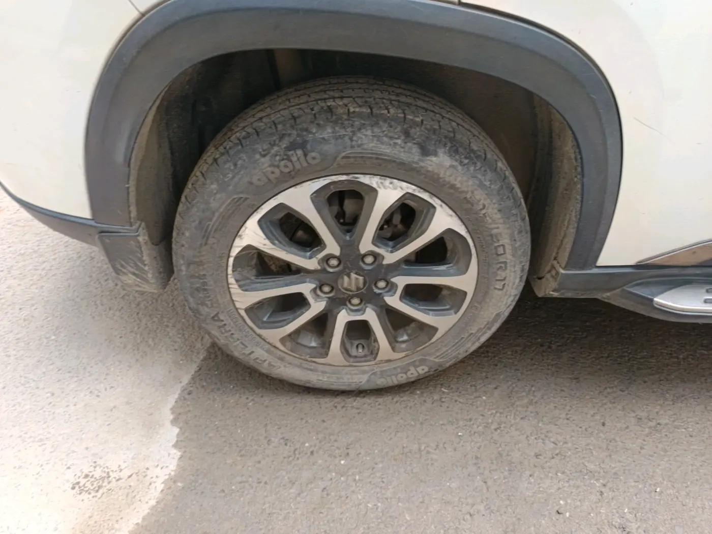 2023 Maruti Grand Vitara SIGMA SMART HYBRID, Petrol, Manual, 55,193 km, tyre