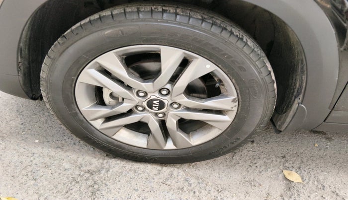 2020 KIA SELTOS HTX 1.5 PETROL, Petrol, Manual, 23,363 km, tyre