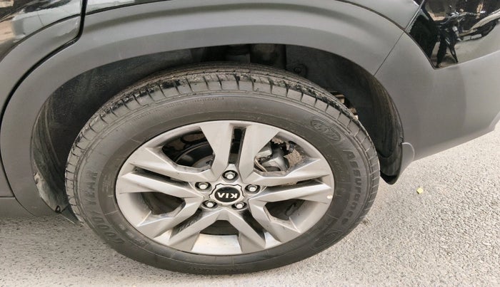 2020 KIA SELTOS HTX 1.5 PETROL, Petrol, Manual, 23,363 km, tyre