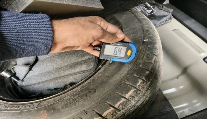 2020 KIA SELTOS HTX 1.5 PETROL, Petrol, Manual, 23,363 km, tyre