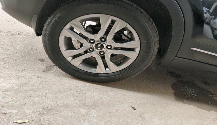 2020 KIA SELTOS HTX 1.5 PETROL, Petrol, Manual, 23,363 km, tyre