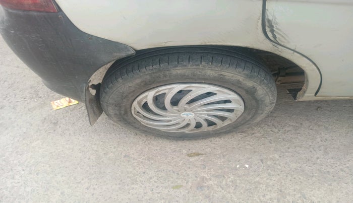 2011 Maruti Alto LXI CNG, Petrol, Manual, 88,826 km, tyre