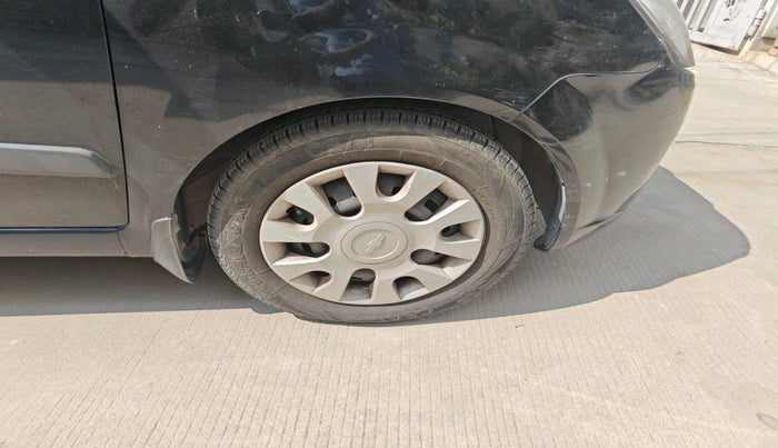 2011 Chevrolet Spark LT 1.0, Petrol, Manual, 79,556 km, tyre