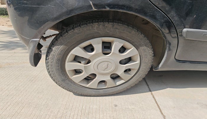 2011 Chevrolet Spark LT 1.0, Petrol, Manual, 79,556 km, tyre