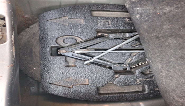 2012 Chevrolet Beat LS DIESEL, Diesel, Manual, 69,967 km, tyre