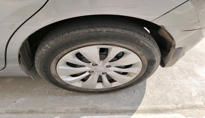 2016 Maruti Baleno DELTA PETROL 1.2, Petrol, Manual, 60,790 km, tyre