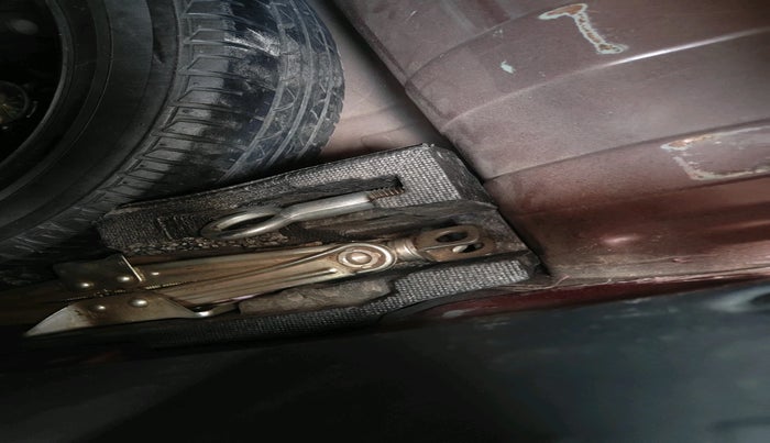 2015 Honda Amaze 1.2L I-VTEC S, Petrol, Manual, 80,065 km, tyre