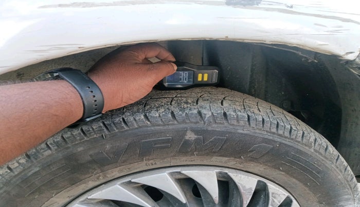 2013 Maruti Ritz VDI, Diesel, Manual, 1,47,037 km, tyre