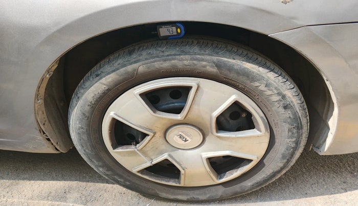 2015 Maruti Ciaz VDI+ SHVS, Diesel, Manual, 1,17,326 km, tyre