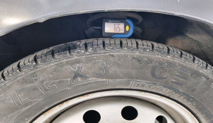 2011 Hyundai i10 ERA 1.1, Petrol, Manual, 74,588 km, tyre