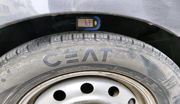 2011 Hyundai i10 ERA 1.1, Petrol, Manual, 74,588 km, tyre