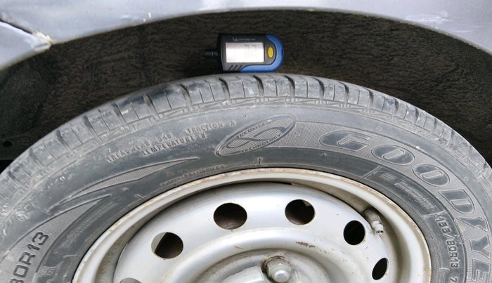 2011 Hyundai i10 ERA 1.1, Petrol, Manual, 74,588 km, tyre