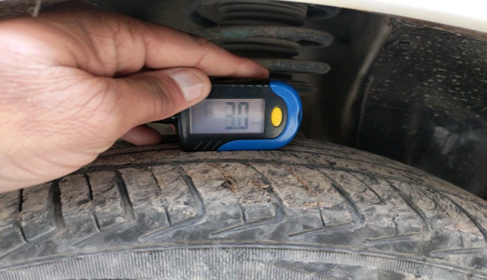 2020 Maruti New Wagon-R LXI CNG 1.0, Petrol, Manual, 72,150 km, tyre