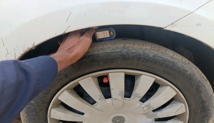 2016 Tata Zest XMS PETROL, Petrol, Manual, 74,255 km, tyre