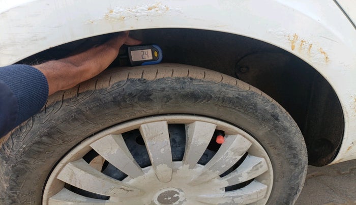 2016 Tata Zest XMS PETROL, Petrol, Manual, 74,255 km, tyre