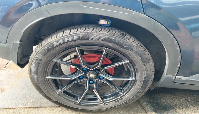 2021 Hyundai VENUE S 1.2, Petrol, Manual, 24,698 km, tyre