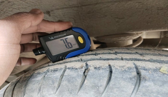 2011 Maruti Alto LXI, Petrol, Manual, 37,881 km, tyre