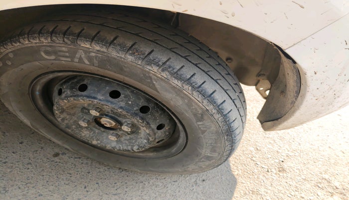 2020 Maruti Alto LXI, Petrol, Manual, 82,874 km, tyre