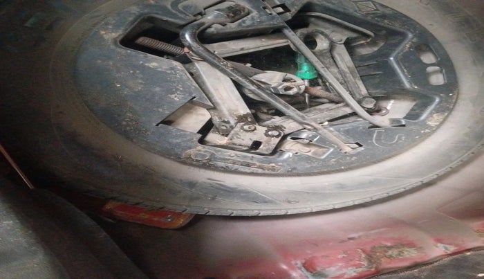 2010 Hyundai i10 MAGNA 1.2, Petrol, Manual, 1,23,439 km, tyre