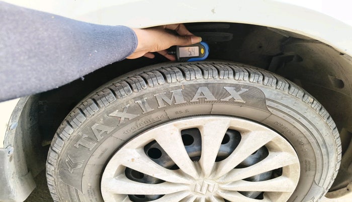 2012 Maruti Swift VDI, Diesel, Manual, 1,09,011 km, tyre