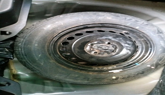 2016 Maruti Baleno DELTA PETROL 1.2, Petrol, Manual, 13,697 km, tyre