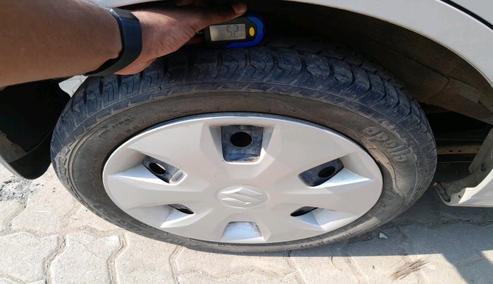 2012 Maruti Wagon R 1.0 VXI, Petrol, Manual, 28,905 km, tyre