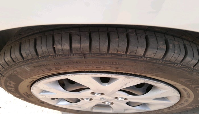 2016 Hyundai Grand i10 MAGNA 1.1 CRDI, Diesel, Manual, 1,50,692 km, tyre