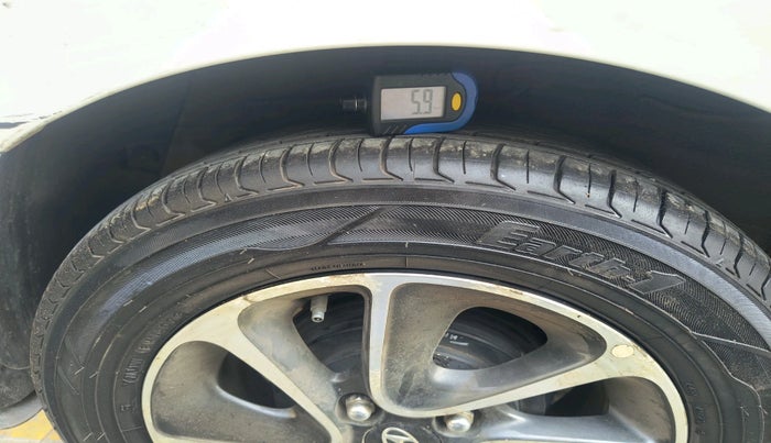 2017 Hyundai Grand i10 SPORTZ (O) AT 1.2 KAPPA VTVT, Petrol, Automatic, 49,861 km, tyre