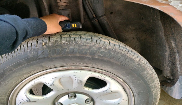 2014 Renault Duster 85 PS RXE DIESEL, Diesel, Manual, 1,26,567 km, tyre