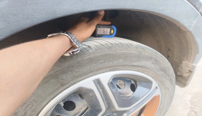 2019 Tata NEXON KRAZ MT PETROL, Petrol, Manual, 69,589 km, tyre