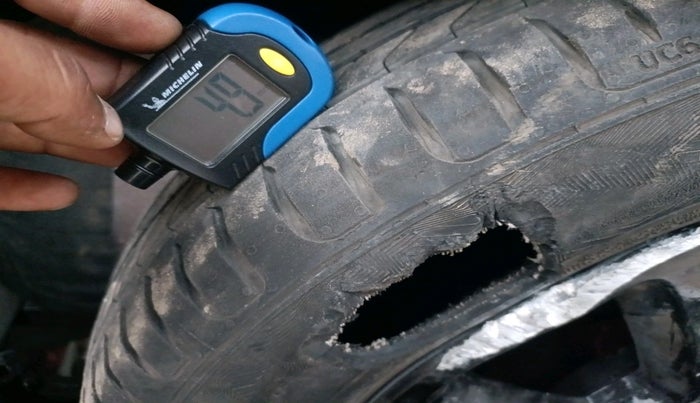 2020 Hyundai Elite i20 SPORTZ PLUS 1.2, Petrol, Manual, 83,815 km, tyre