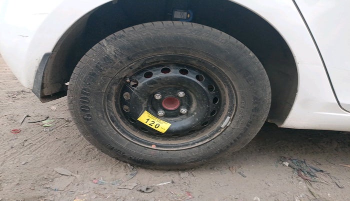 2020 Hyundai Elite i20 SPORTZ PLUS 1.2, Petrol, Manual, 83,815 km, tyre