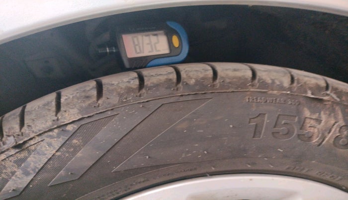 2011 Hyundai i10 MAGNA 1.2, Petrol, Manual, 93,605 km, tyre