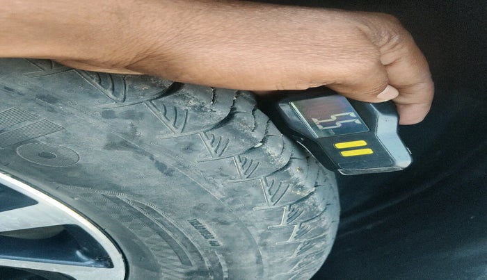 2022 Toyota URBAN CRUISER HYRYDER S HYBRID, Hybrid, Automatic, 54,000 km, tyre