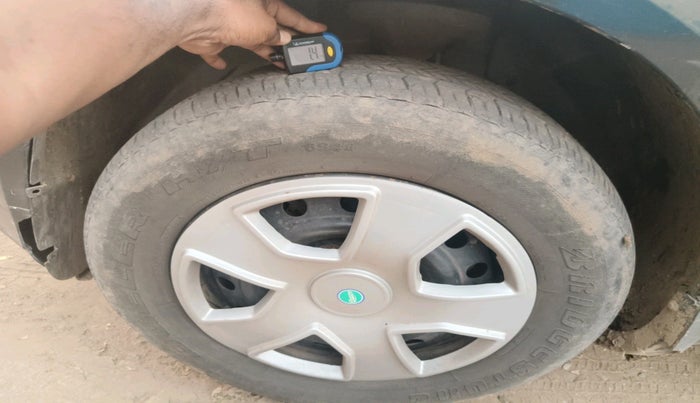 2016 Mahindra XUV500 W4 1.99, Diesel, Manual, 1,10,686 km, tyre