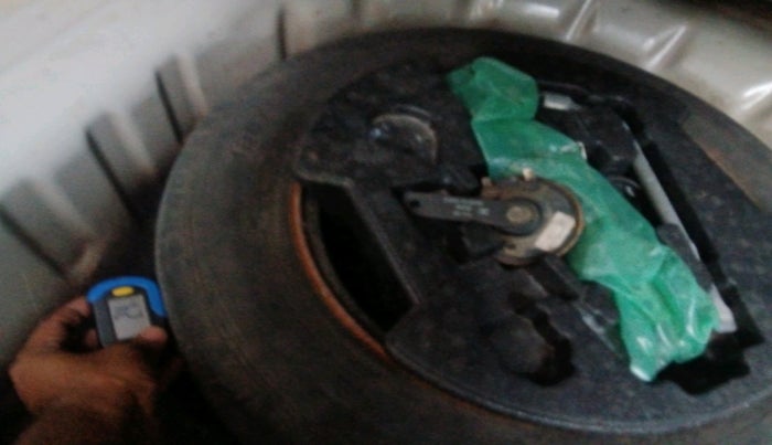 2015 Maruti Ciaz VXI, Petrol, Manual, 54,904 km, tyre