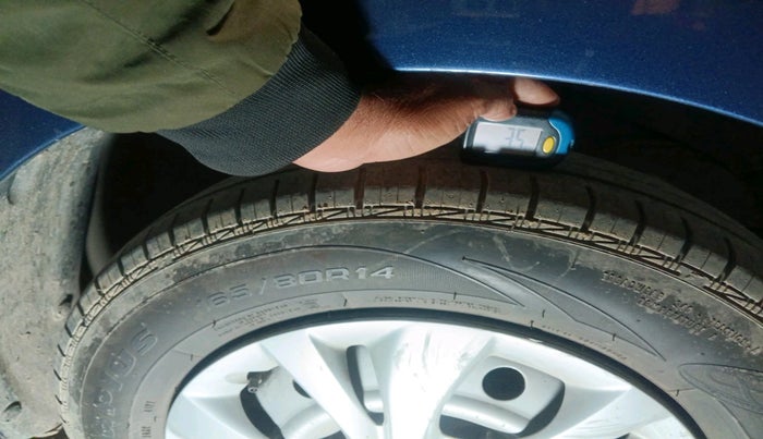 2018 Maruti Dzire LXI, Petrol, Manual, 97,145 km, tyre