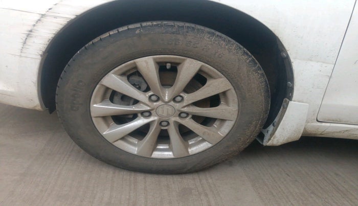 2014 Maruti Ertiga ZDI, Diesel, Manual, 1,44,151 km, tyre