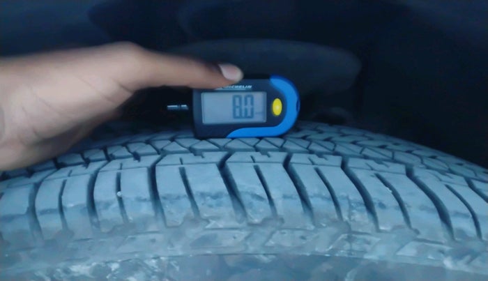 2013 Mahindra XUV500 W8, Diesel, Manual, 1,07,669 km, tyre