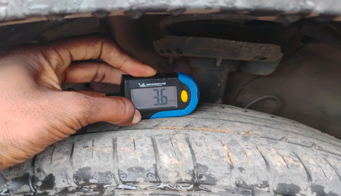 2022 Hyundai VENUE S(O) 1.2, Petrol, Manual, 36,390 km, tyre