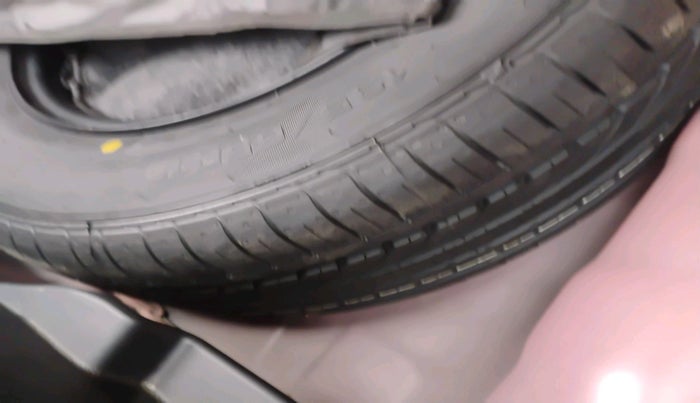 2022 Hyundai VENUE S(O) 1.2, Petrol, Manual, 36,390 km, tyre