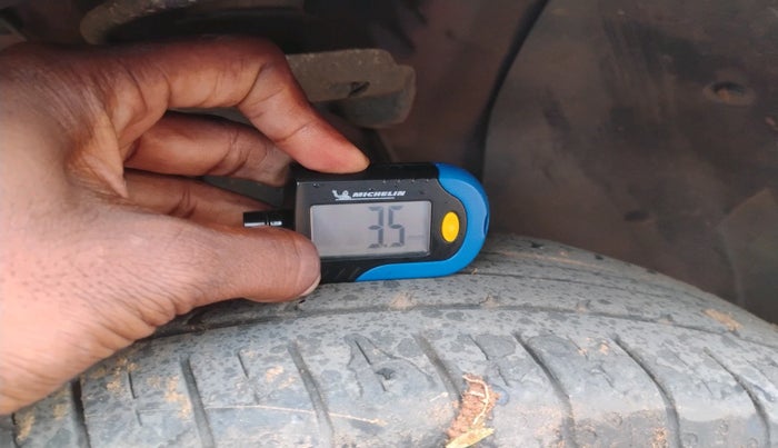 2022 Hyundai VENUE S(O) 1.2, Petrol, Manual, 36,390 km, tyre