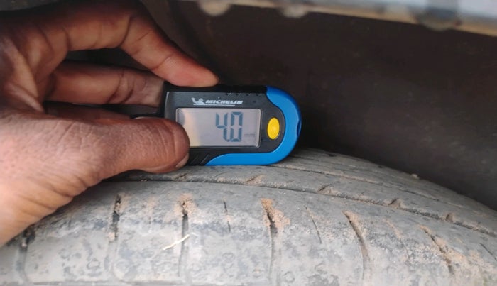 2022 Hyundai VENUE S(O) 1.2, Petrol, Manual, 36,390 km, tyre