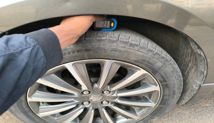 2019 Maruti Ciaz ALPHA  AT 1.5 SHVS PETROL, Petrol, Automatic, 45,775 km, tyre