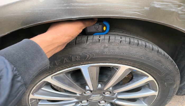 2019 Maruti Ciaz ALPHA  AT 1.5 SHVS PETROL, Petrol, Automatic, 45,775 km, tyre